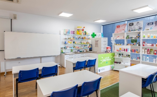 aula MEDAC farmacia malaga