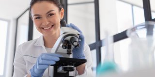 Laboratorio Clínico y Biomédico Sueldo
