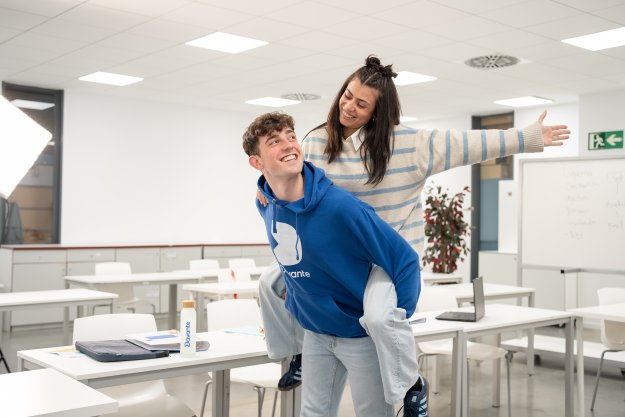 Trae a un amigo a Davante