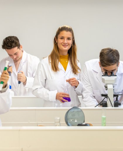 Estudiantes de Medac